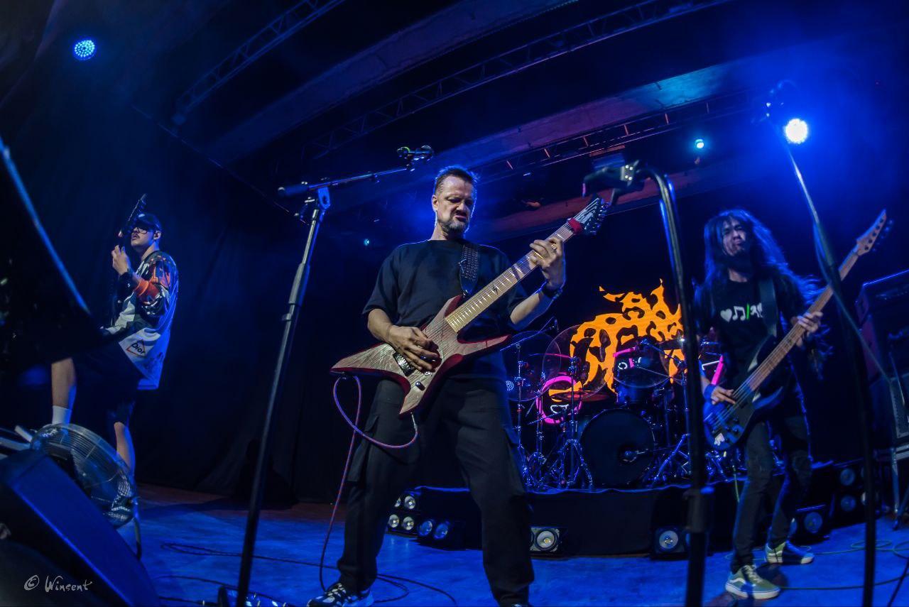 Фото Это аншлаг! Александр Пушной собрал полный зал на двухчасовом концерте в Новосибирске  — ФОТОРЕПОРТАЖ 30